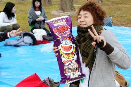 好きなお菓子を大量にプレゼントするサプライズサプライズプレゼント工房 サプライズプレゼント工房