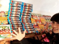 好きなお菓子を大量にプレゼントするサプライズ