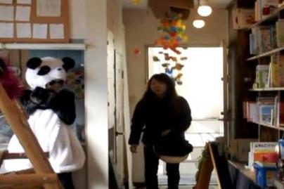 カラーボールが落下する仕掛けでいたずらドッキリサプライズプレゼント工房 サプライズプレゼント工房